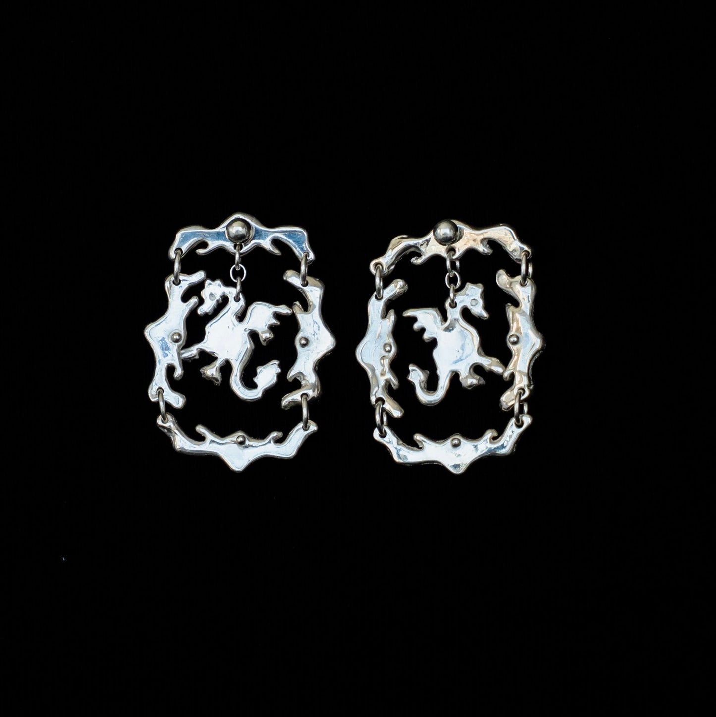 Sgaeyl Earrings