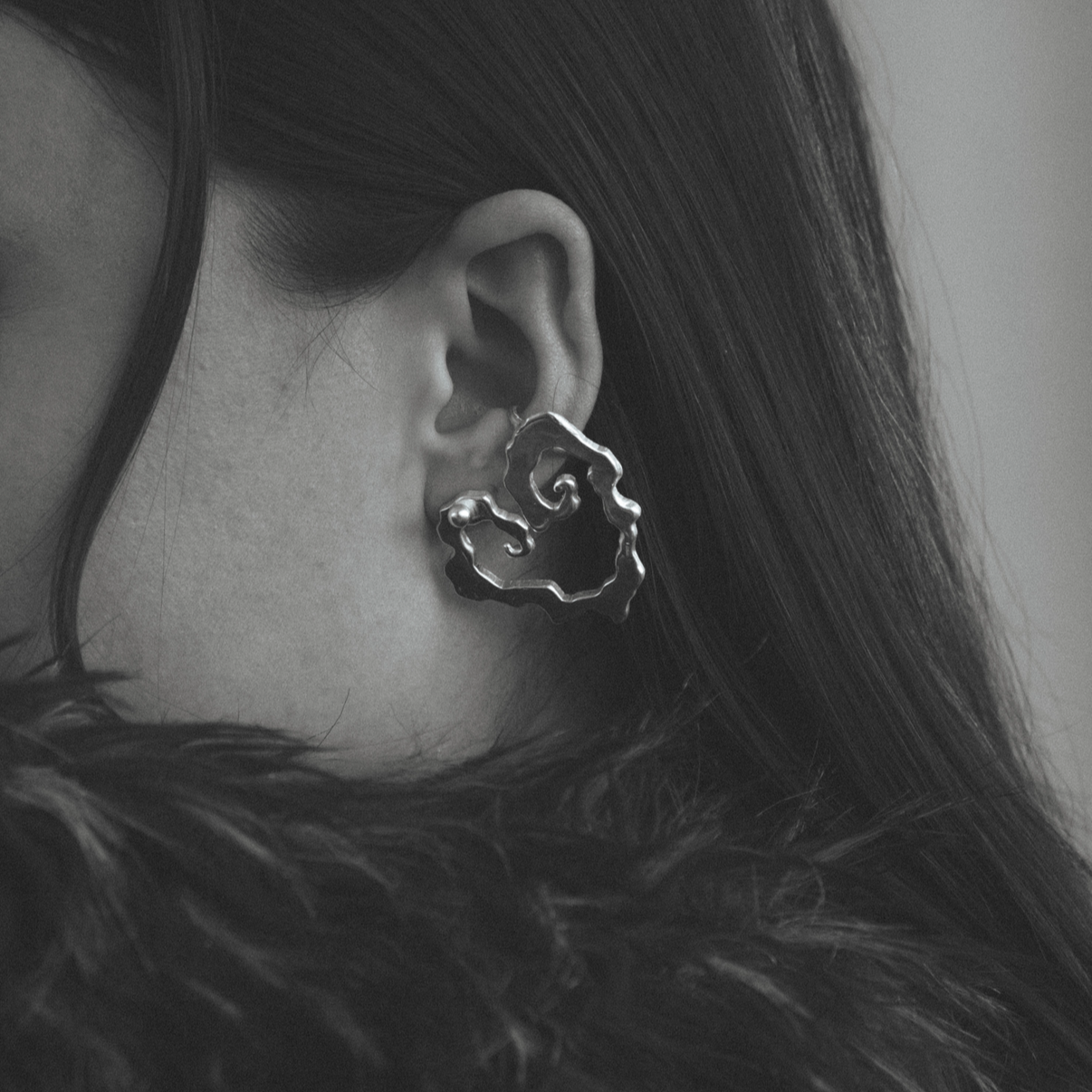Menhir cuff earrings